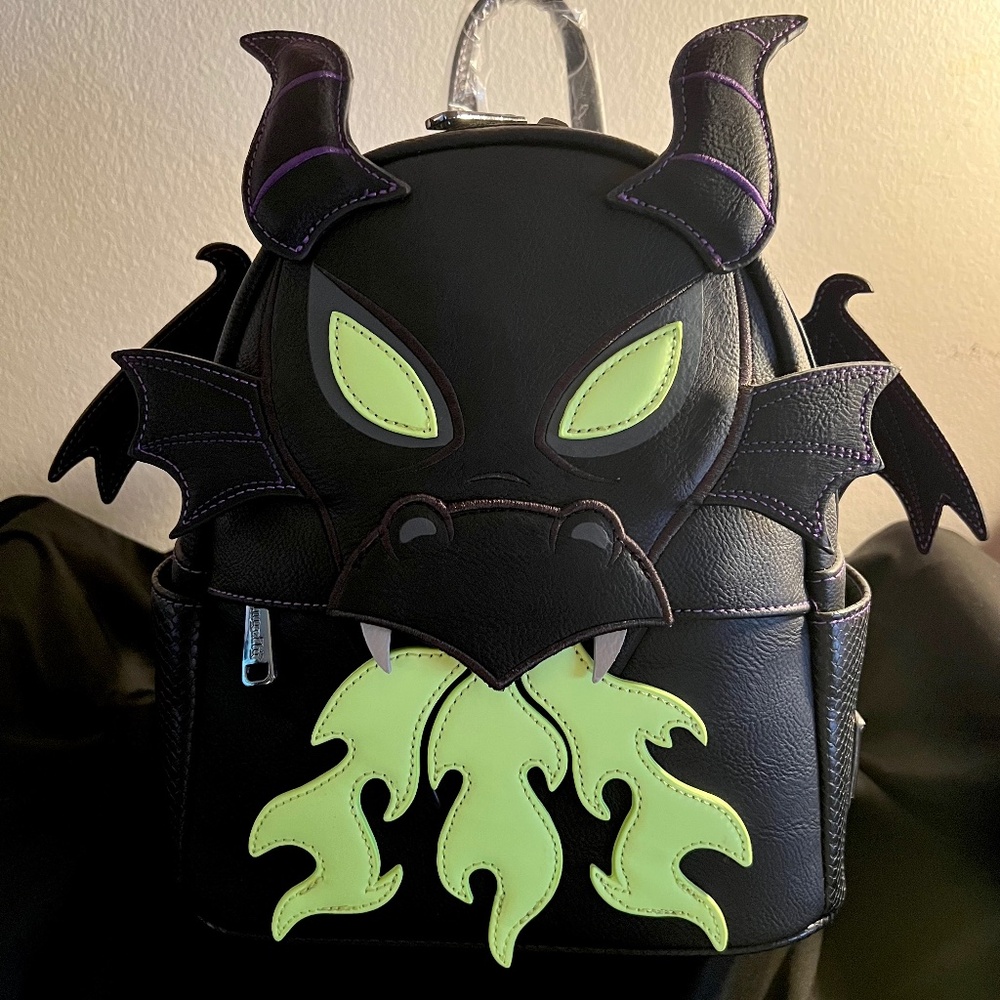 Maleficent Grotto Treasure exclusive SOLD OUT